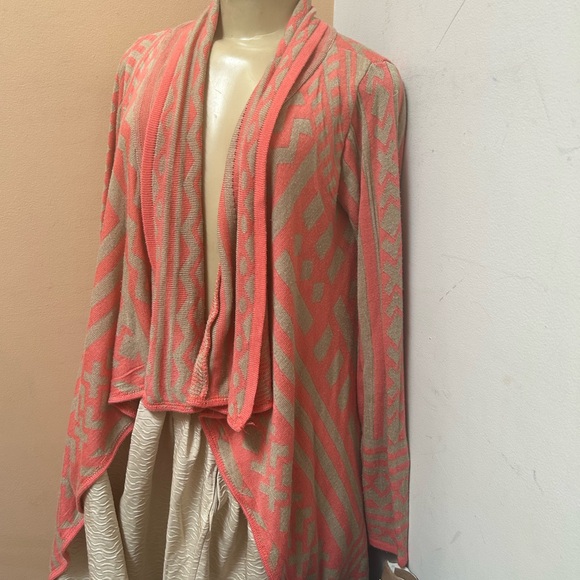 Sweater - Picture 5 of 7